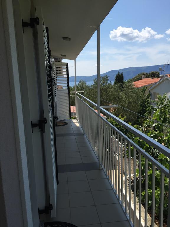 Apartments Soldo Pinezići Buitenkant foto