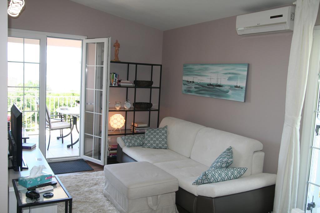 Apartments Soldo Pinezići Kamer foto